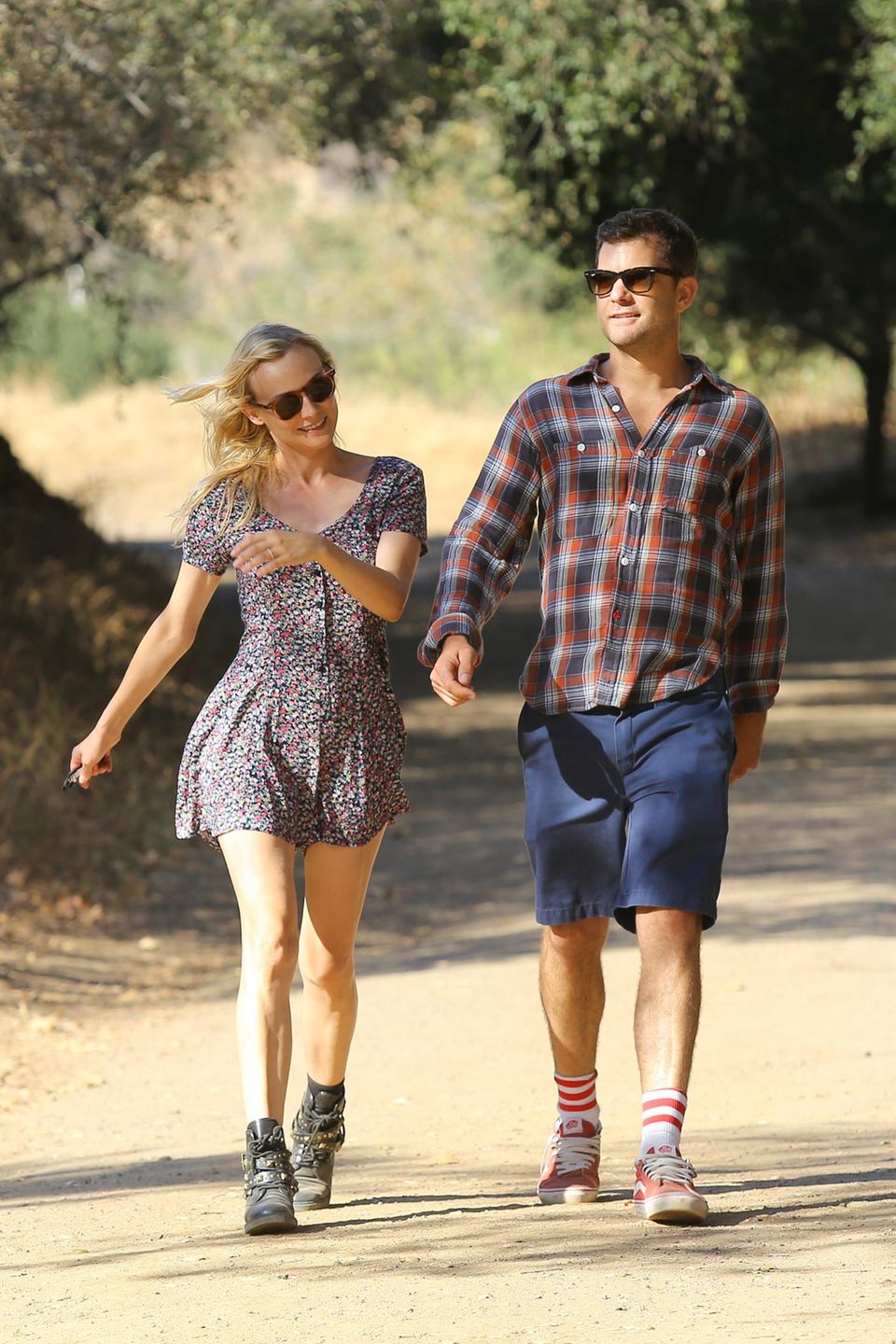 24. Juli 2013: Diane Kruger und Joshua Jackson gehen fröhlich eine Runde Wandern in den Hollywood Hills.
