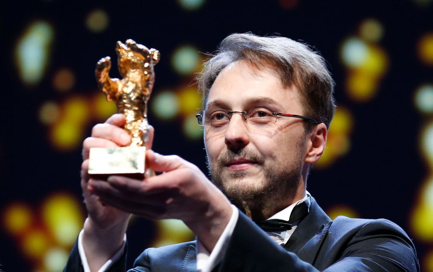 Der rumänische Regisseur Calin Peter Netzer gewinnt den Goldenen Bären für seinen Film "Child's Pose".