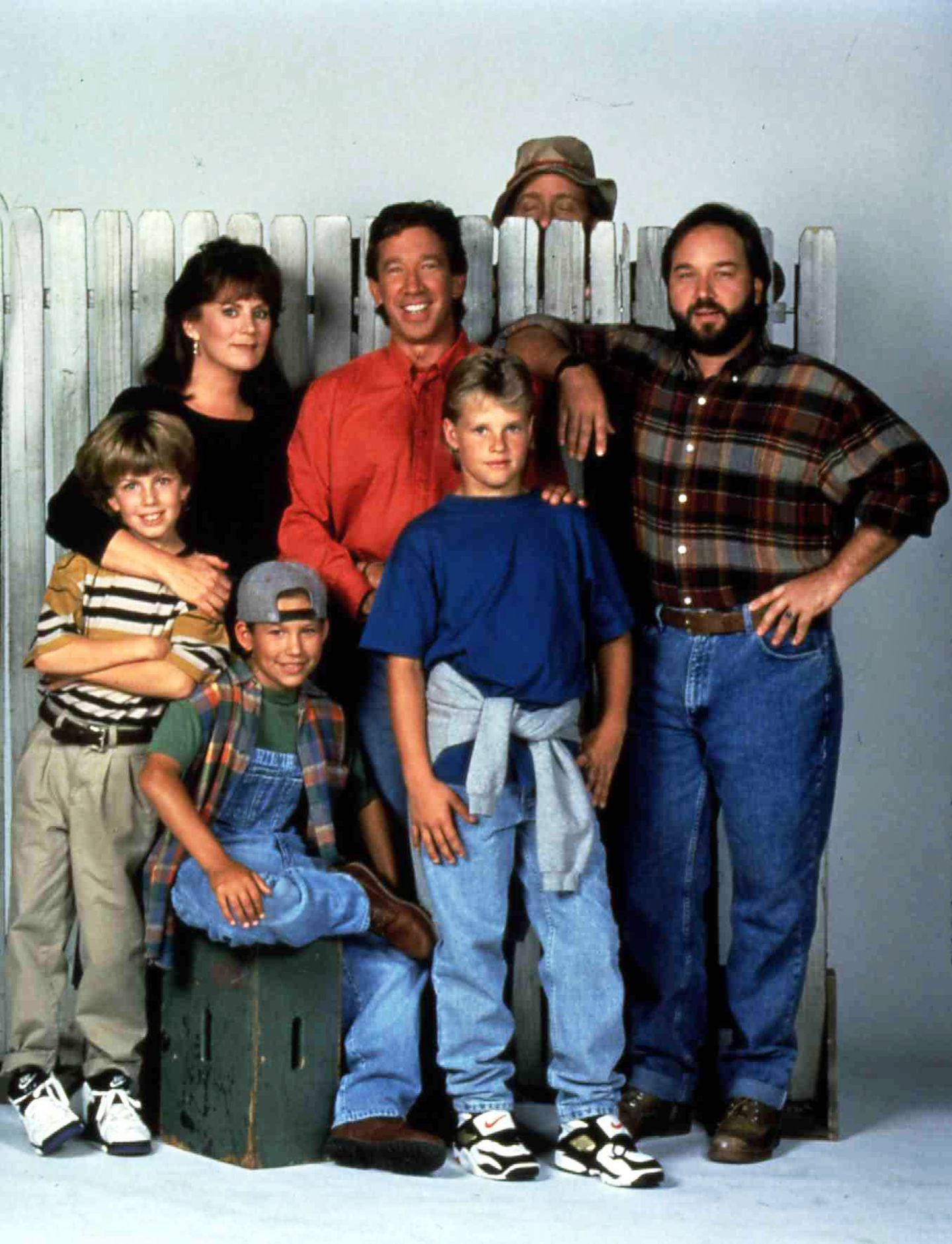 Anfang der 90er starteten Jonathan Taylor Thomas und Zachery Ty Bryan ihre TV-Karriere in der Serie "Hör mal, wer da hämmert" ("Home Improvement"). Als Brüder "Randy" (Staffel 1–7) und "Brad" der chaotischen "Taylor"-Familie flimmerten sie über den Fernseher.