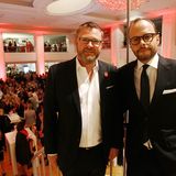 GALA-Chefredakteur Christian Krug und Alsterhaus-Chef Alexander Franke freuen sich über jeden einzelnen der über 1600 Gäste.