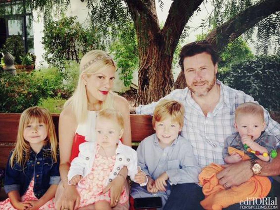 Tori Spelling, Dean McDermott und ihre Kinderschar GALA.de