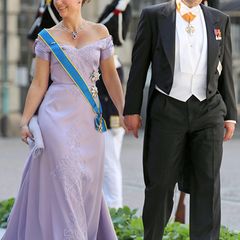 Die kleine Schwester von Kronprinz Haakon von Norwegen, Märtha-Louise, strahlte in ihrem fliederfarbenen, mit Pailletten besetzten Kleid an der Seite ihres Mannes Ari Behn.