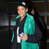 Multimillionärin Rihanna mag es bequem und trägt statt teurer Designerkleidung lieber eine Jogginghose von F&F für gerade einmal acht Euro.