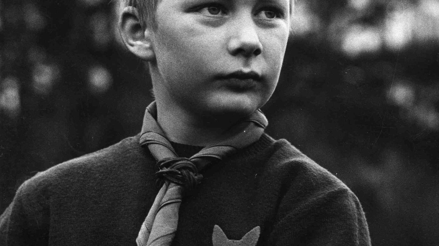 Prinz Philippe: Von "Prinz Schüchtern" zum König der ...