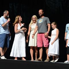 Auch Prinzessin Märtha Louise beglückwünscht ihren Bruder.