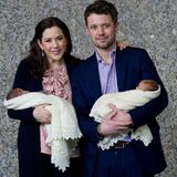 2011: Royales Glück mal zwei: Kronprinz Frederik und Prinzessin Mary haben mit den Zwillingen Josephine und Vincent gleich doppelten Grund zur Freude.