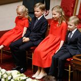Auch die Kinder von Philippe und Mathilde sind in der Kathedrale mit dabei.