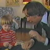 Robert Pine animierte seinen Sohn Chris schon früh vor der Kamera zu stehen.