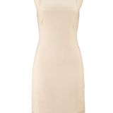 Anzeige: Sonntags im Park: Beiges Etuikleid mit Chiffoneinsätzen an Brust, Rücken und Saum. Von Jessica Simpson, ca. 119€.