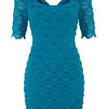 Anzeige: Date Night! Schlicht aber romantisch dank der blauen Spitze. Kleid von Siena Studio, ca. 99€.