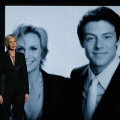 Jane Lynch gedenkt ihrem verstorbenen "Glee"-Kollegen Cory Monteith.