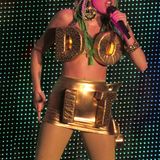 "Do it" lauten die zwei Worte, die riesengroß über Miley Cyrus' goldfarbenem Gladiatoren-Space-Look prangen. "Mach es einfach", muss auch sie sich gedacht haben, als sie sich dazu entschied, mehr Fake-Haar als Stoff zu tragen.