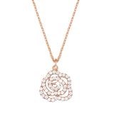 Klein und besonders fein: Kette mit Rosenanhänger, von Noelani, ca. 30 Euro