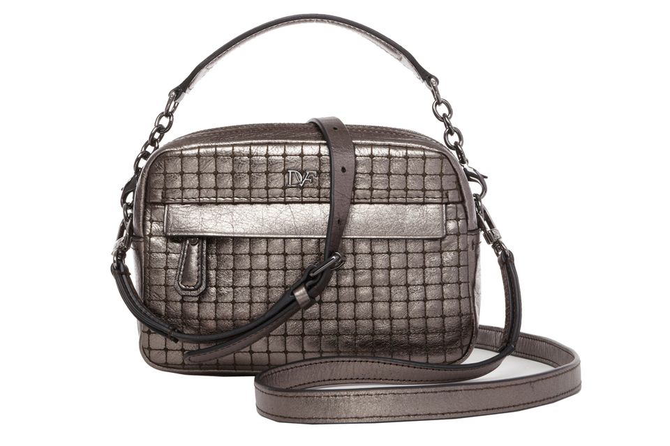 Fast quadratisch, praktisch, gut – und sehr edel! Tasche von Diane von Furstenberg, ca. 250 Euro Fast quadratisch, praktisch, gut – und sehr edel! Tasche von Diane von Furstenberg, ca. 250 Euro