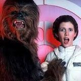 Immer zu Scherzen aufgelegt: Peter Mayhew als "Chewbacca" und Carrie Fisher als "Prinzessin Leia".