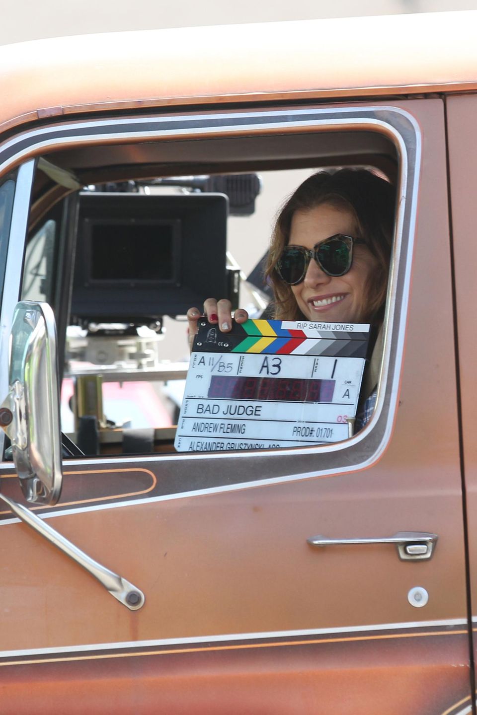 21. März 2014: Klappe, die erste: Kate Walsh steht in Los Feliz für den Film "Bad Judge" vor der Kamera. 21. März 2014: Klappe, die erste: Kate Walsh steht in Los Feliz für den Film "Bad Judge" vor der Kamera.