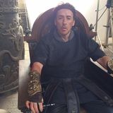 24. Juli 2014: John Cusack dreht mit Jackie Chan und Adrien Brody den Film "Dragon Blade" in der Wüste Gobi.