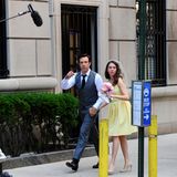 2. Juli 2014: Jason Sudeikis und Alison Brie drehen eine Szene für den Film "Sleeping with Other People" in New York City.