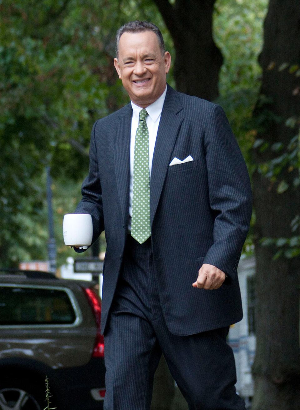 2. Oktober 2014: Tom Hanks hat gute Laune am Set des Films "St. James Place". 2. Oktober 2014: Tom Hanks hat gute Laune am Set des Films "St. James Place".