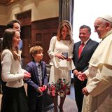24. Mai 2014: König Abdullah und Königin Rania von Jordanien und ihre Familie begrüßen Papst Franziskus in Amman.