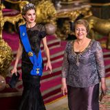 29. Oktober 2014: Königin Letizia und König Felipe empfangen Chiles Präsidentin Michelle Bachelet im Königspalast in Madrid.