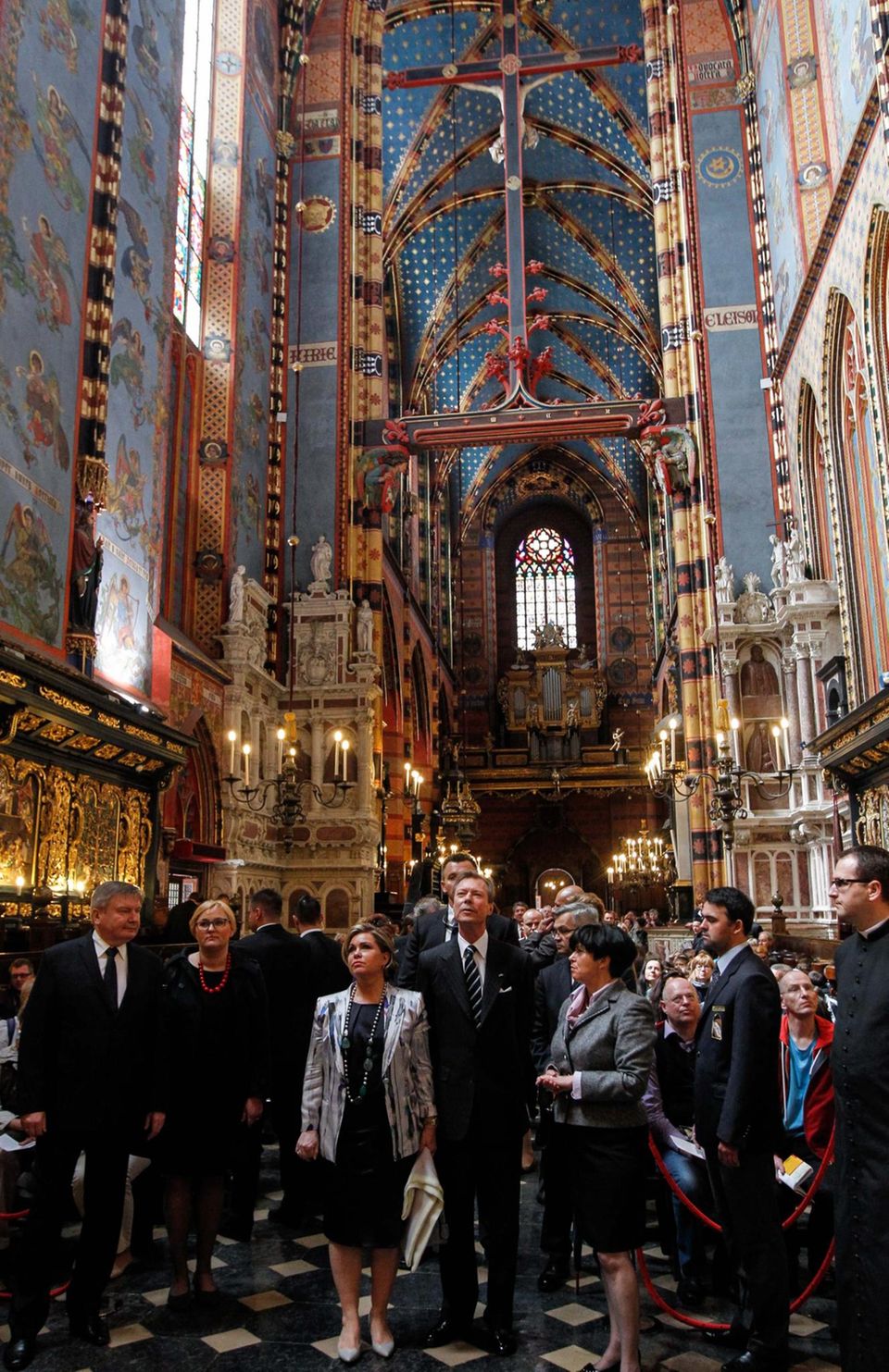 9. Mai 2014: Großherzogin Maria Teresa und Großherzog Henri von Luxemburg sind auf Staatsbesuch in Polen. In Krakau besichtigen sie die Basilika "Notre Dame Sainte Marie". 9. Mai 2014: Großherzogin Maria Teresa und Großherzog Henri von Luxemburg sind auf Staatsbesuch in Polen. In Krakau besichtigen sie die Basilika "Notre Dame Sainte Marie".