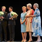 15. September 2014: Im Kopenhagener Tivoli ehrt Königin Margrethe gemeinsamen mit ihren beiden Schwestern Königin Anne Marie von Griechenland und Prinzessin Benedikte zwei junge Künstler. Die beiden erhalten die Königin-Ingrid-Auszeichnung, benannt nach der Mutter der königlichen Schwestern.