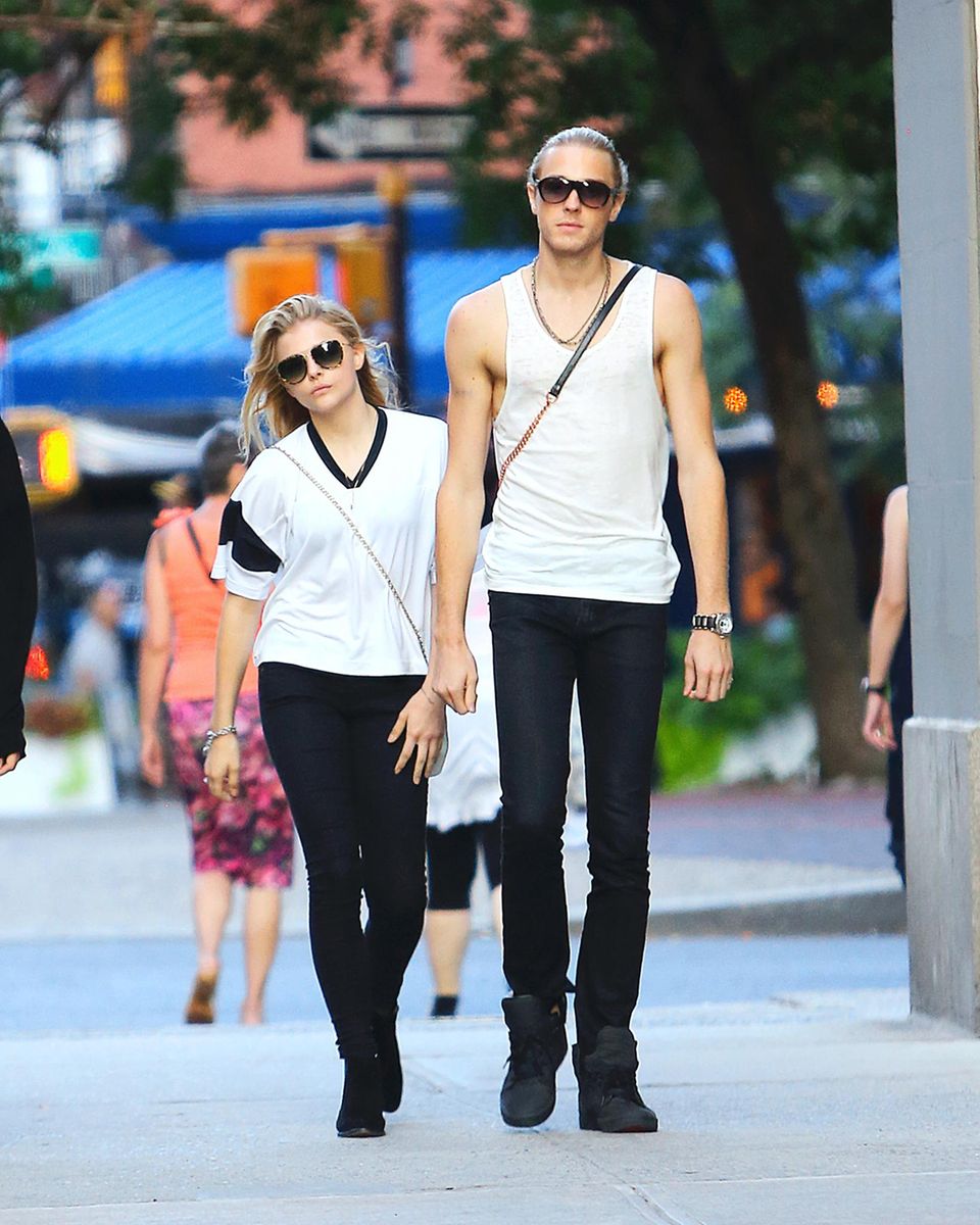 29. Juli 2014: Chloe Grace Moretz ist mit ihrem Bruder Trevor in Manhattan unterwegs.