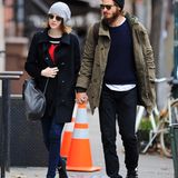 25. November 2014: Emma Stone und Andrew Garfield kommen Hand in Hand von ihrem Mittagsdate in der New Yorker Nachbarschaft zurück.