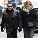 29. November 2014: Cameron Diaz und Benji Madden schlendern dick eingepackt und Hand in Hand durch das winterlich kalte New York.