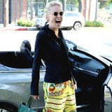 23. Juni 2014: Sharon Stone steigt in West Hollywood aus ihrem Auto und schenkt den Paparazzi ein Lachen.