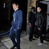 10. Juli 2014: Jeremy Renner und Chris Evans verlassen in den frühen Morgenstunden das Chitern Firehouse Hotel in London.