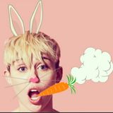 Miley Cyrus, die noch krank ist, postet eine Ostercollage.
