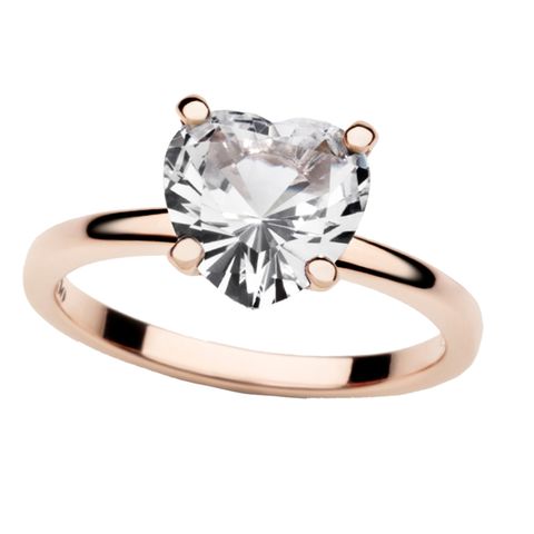 Du bist mein ganzes Herz! Roségoldring mit Funkelstein und "100% Amore"-Gravur. Von Dodo, ca. 350 Euro