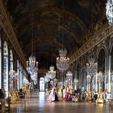 Rachel Roy, Designerin und gute Freundin von Kim, ist besonders fasziniert vom Interieur im Palast von Versailles und teilt dieses Bild bei Instagram.