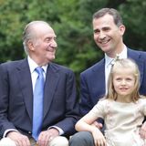 Juli 2012  Drei königliche Generationen auf einem Bild: Prinz Felipe folgt auf Juan Carlos und Prinzessin Leonor besteigt nach ihrem Vater den Thron.