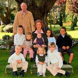 Dezember 2007  König Juan Carlos und Königin Sofia posieren für ein Gruppenfoto mit all ihren Enkeln.