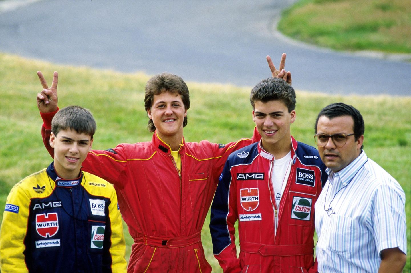 Juli 1988  Da wo alles begann: Michael Schumacher posiert während des Trainings auf der Kartbahn Kerpen-Manheim für ein Foto. Auch als er schon in den Formel-Klassen fuhr, nahm er weiterhin gelegentlich an Kartrennen teil.