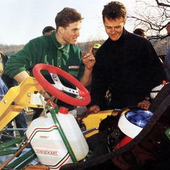 Januar 1992  Bevor Michael Schumacher 1987 erstmals in der Formel König startet, verbringt er gemeinsam mit seinem jüngeren Bruder Ralf Schumacher viel Zeit auf der Kartbahn.