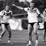 "Die Richtung ist klar - Rio, Finale und hoffentlich den Cup!", schreibt Poldi.