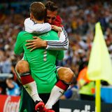 Merte, Klose und Lahm: Miroslav Klose lässt seinen Tränen freien Lauf.