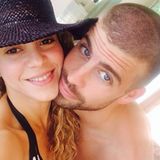 Fußball hat ihr Leben verändert: Shakira bedankt sich bei dem Sport, weil sie durch ihn die "Liebe ihres Lebens" getroffen hat. Die Sängerin lernte bei der WM vor vier Jahren den spanischen Nationalspieler Gerard Pique kennen. Mittlerweile hat das Paar einen gemeinsamen Sohn.
