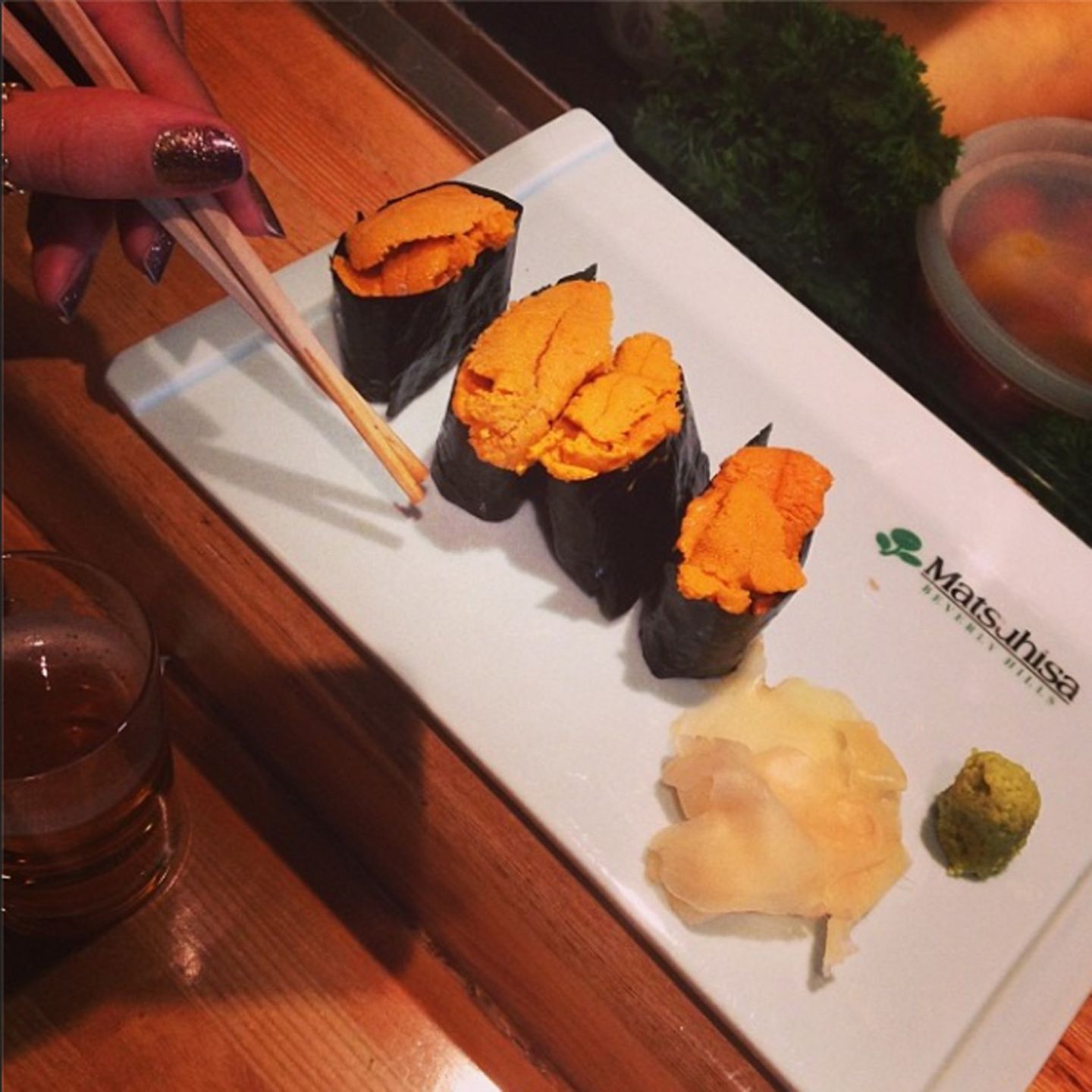 Beim Sushi essen in Beverly Hills gönnte sich die 41-Jährige eine überschaubare Portion.