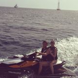 Roman Weidenfeller dreht mit seiner Partnerin Lisa Rossenbach eine Runde auf dem Jet-Ski.