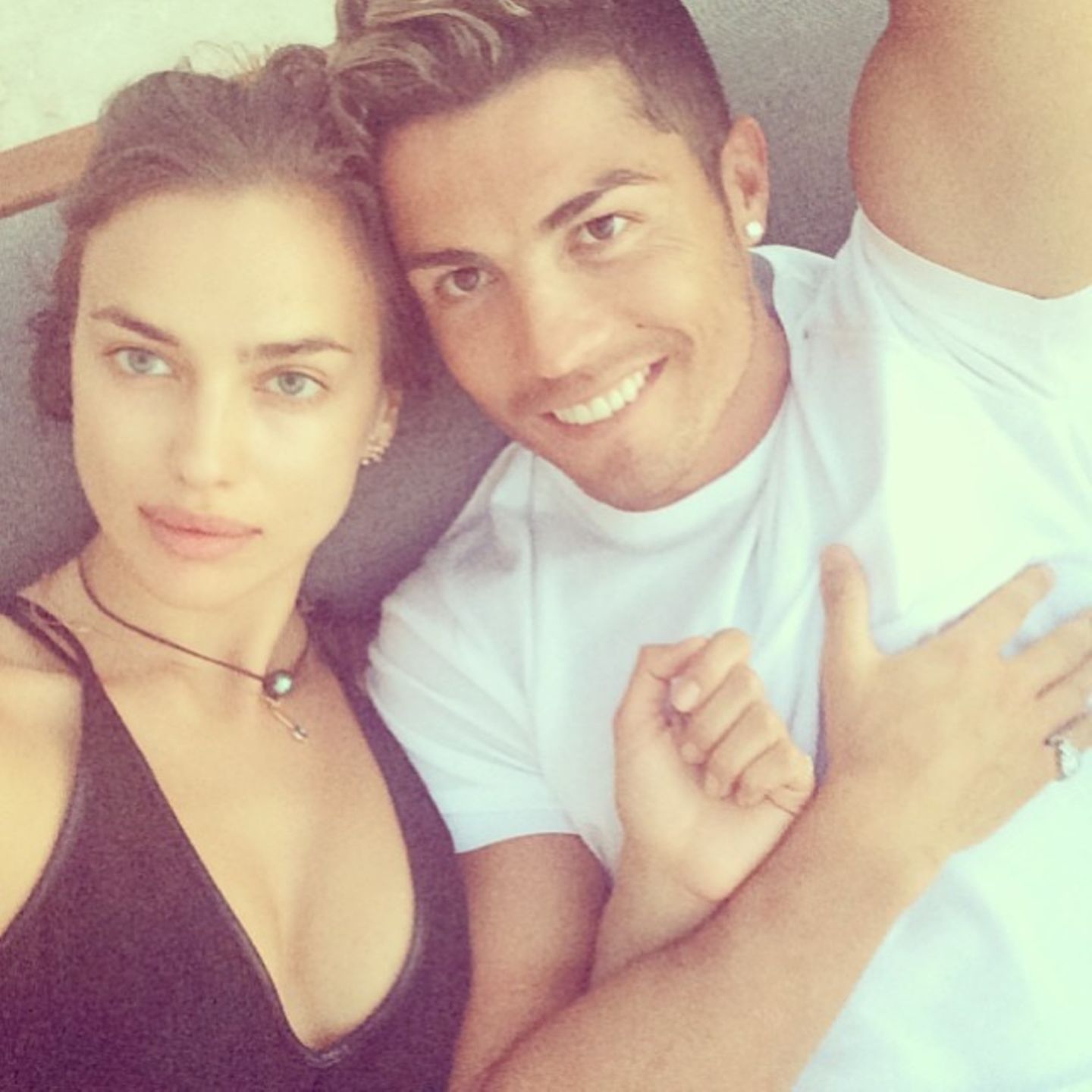Nach dem frühen Ausscheiden bei der WM mit Portugal verbringt Cristinao Ronaldo seinen Urlaub mit Freundin Irina Shayk.