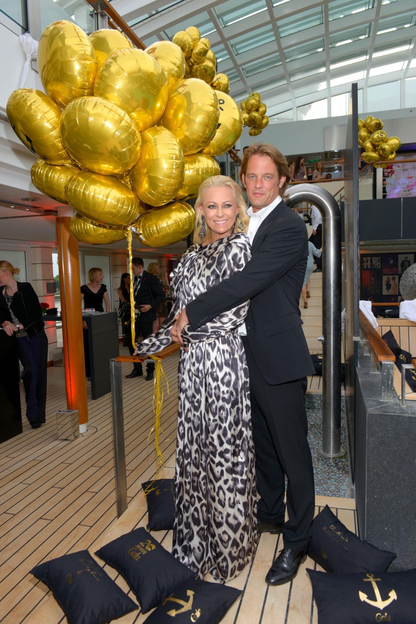 Juni 2014  Jenny Elvers und Steffen von der Beeck bei der 20 Jahre Gala Jubiläumsfeier auf der MS Europa 2.