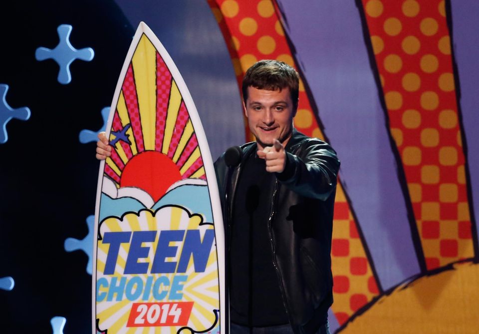 Josh Hutcherson gewinnt in der Kategorie "Movie Actor - Sci-Fi/Fantasy". Josh Hutcherson gewinnt in der Kategorie "Movie Actor - Sci-Fi/Fantasy".