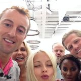 Selfie mit dem gesamten "Team Oben".