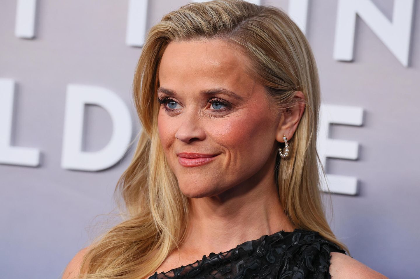 Reese Witherspoon = Laura Jeanne Reese Witherspoon