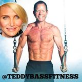 Für ihren sportlichen und durchtrainierten Körper wird Cameron Diaz von vielen beneidet. Wie diszipliniert sie dafür arbeiten musste, weiß Personal-Fitnesstrainer Teddy Bass: "Ich habe Cameron ganze Serien an Übungen machen lassen - Step-Ups, Squats, Dehnübungen oder Armübungen", verriet er.